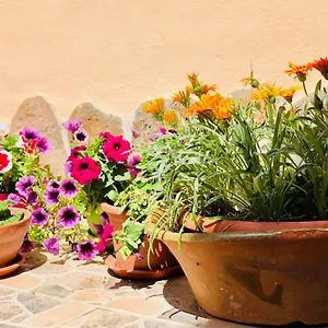 2* Pensjonat Domo All'antico Borgo